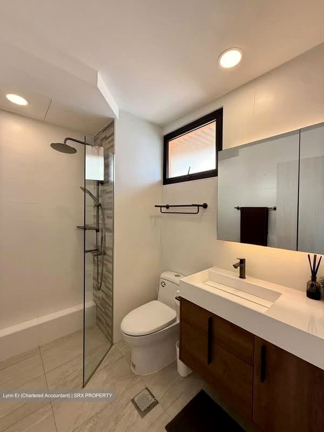 Yong An Park (D9), Condominium #581906581